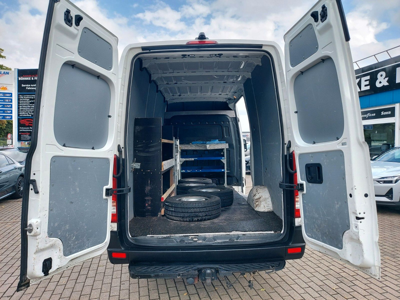 Hyundai H350 Kasten L3H2 Profi Klima Navi DAB Standheiz. - Personentransporter: das Bild 2 Hyundai H350 Kasten L3H2 Profi Klima Navi DAB Standheiz. - Personentransporter: das Bild 2