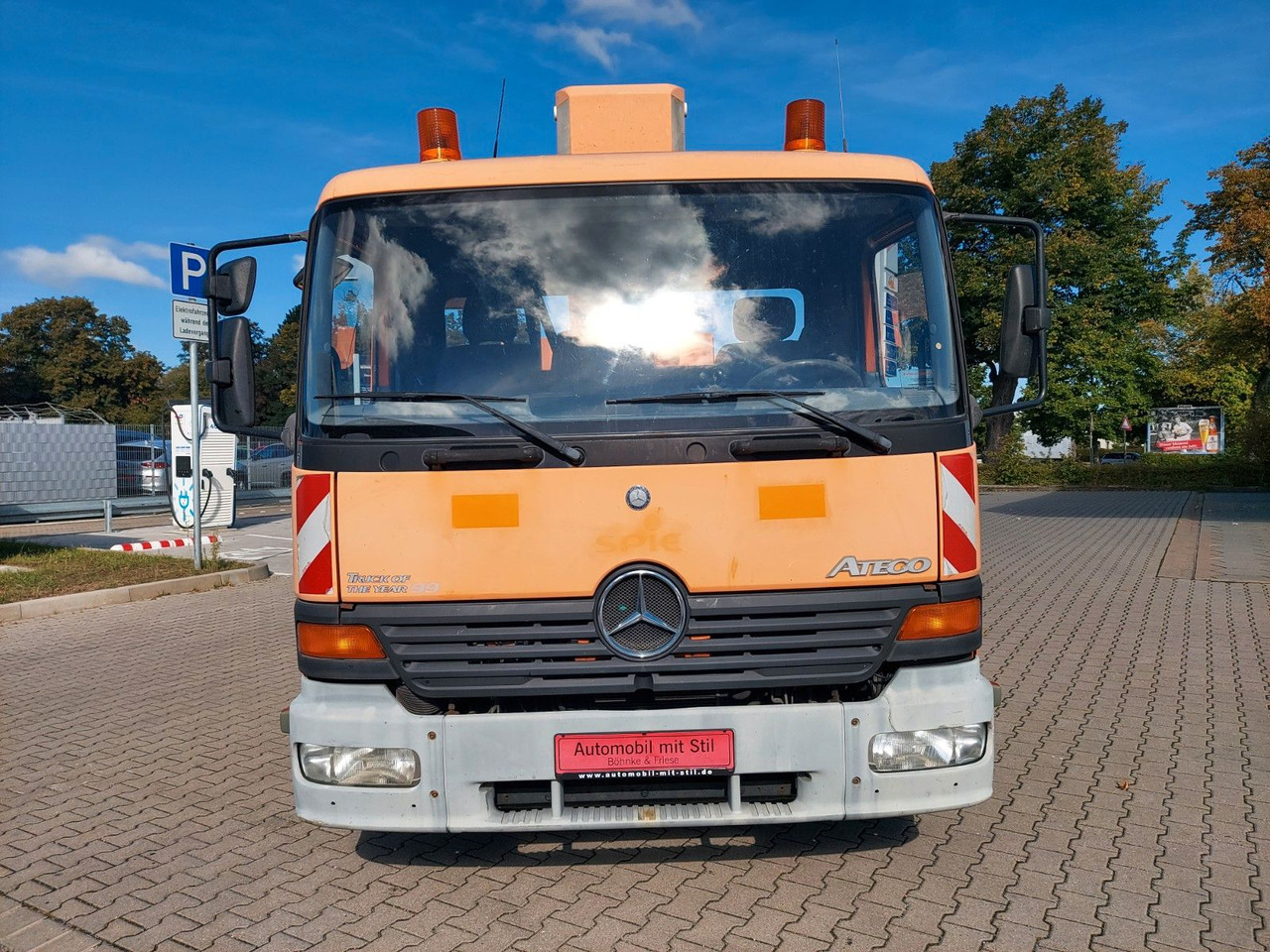 Mercedes-Benz ATEGO 1323 HUBSTEIGER WUMAG WT220H - LKW mit Arbeitsbühne: das Bild 2 Mercedes-Benz ATEGO 1323 HUBSTEIGER WUMAG WT220H - LKW mit Arbeitsbühne: das Bild 2