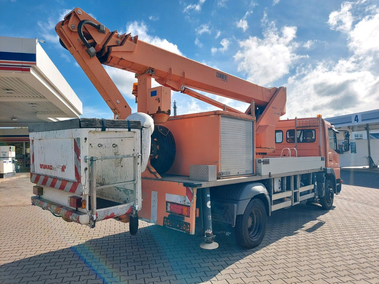 Mercedes-Benz ATEGO 1323 HUBSTEIGER WUMAG WT220H - LKW mit Arbeitsbühne: das Bild 4 Mercedes-Benz ATEGO 1323 HUBSTEIGER WUMAG WT220H - LKW mit Arbeitsbühne: das Bild 4