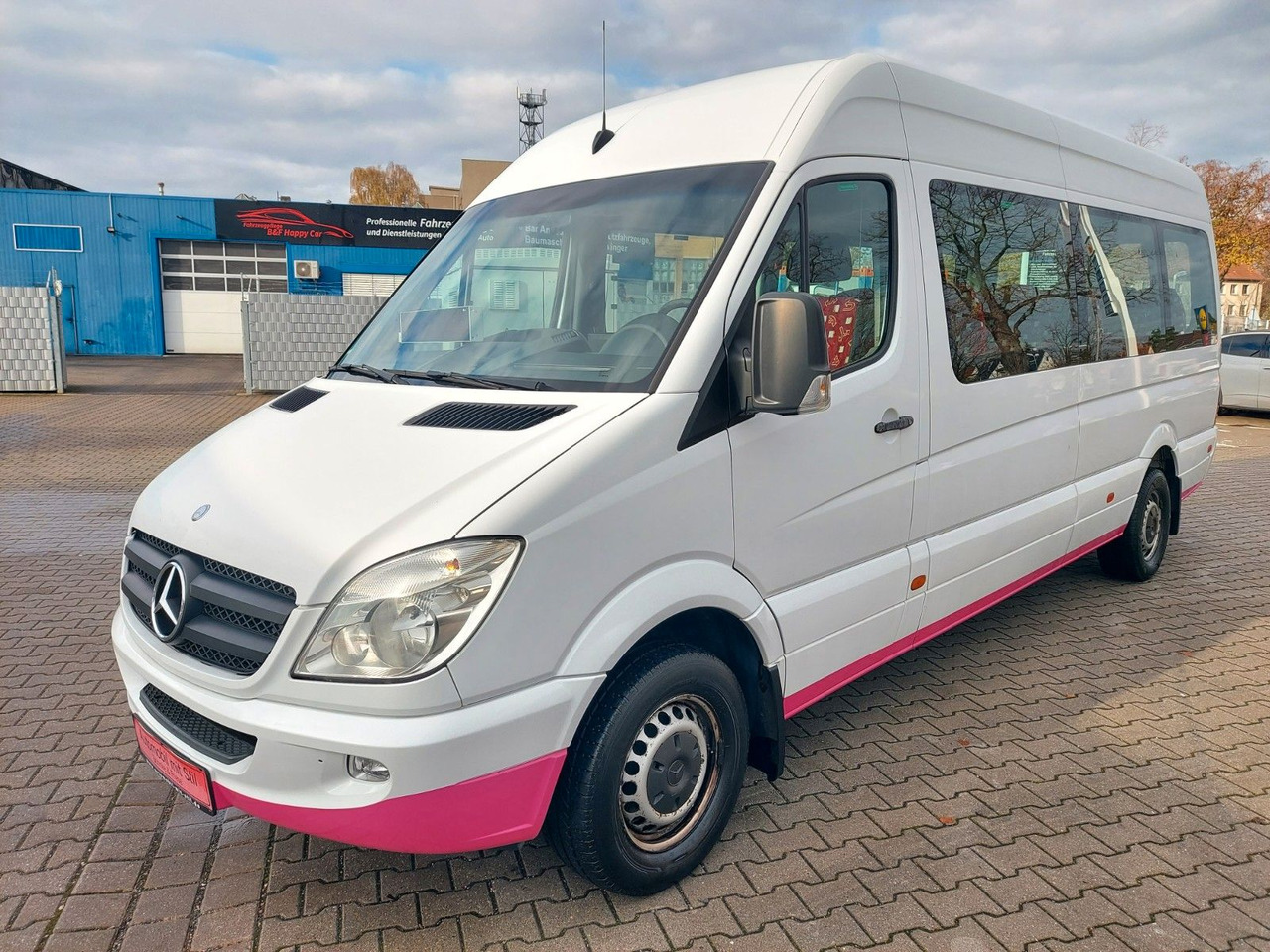 Mercedes-Benz SPRINTER 316 CDI 15 SITZE KLIMA - Kleinbus, Personentransporter: das Bild 4 Mercedes-Benz SPRINTER 316 CDI 15 SITZE KLIMA - Kleinbus, Personentransporter: das Bild 4
