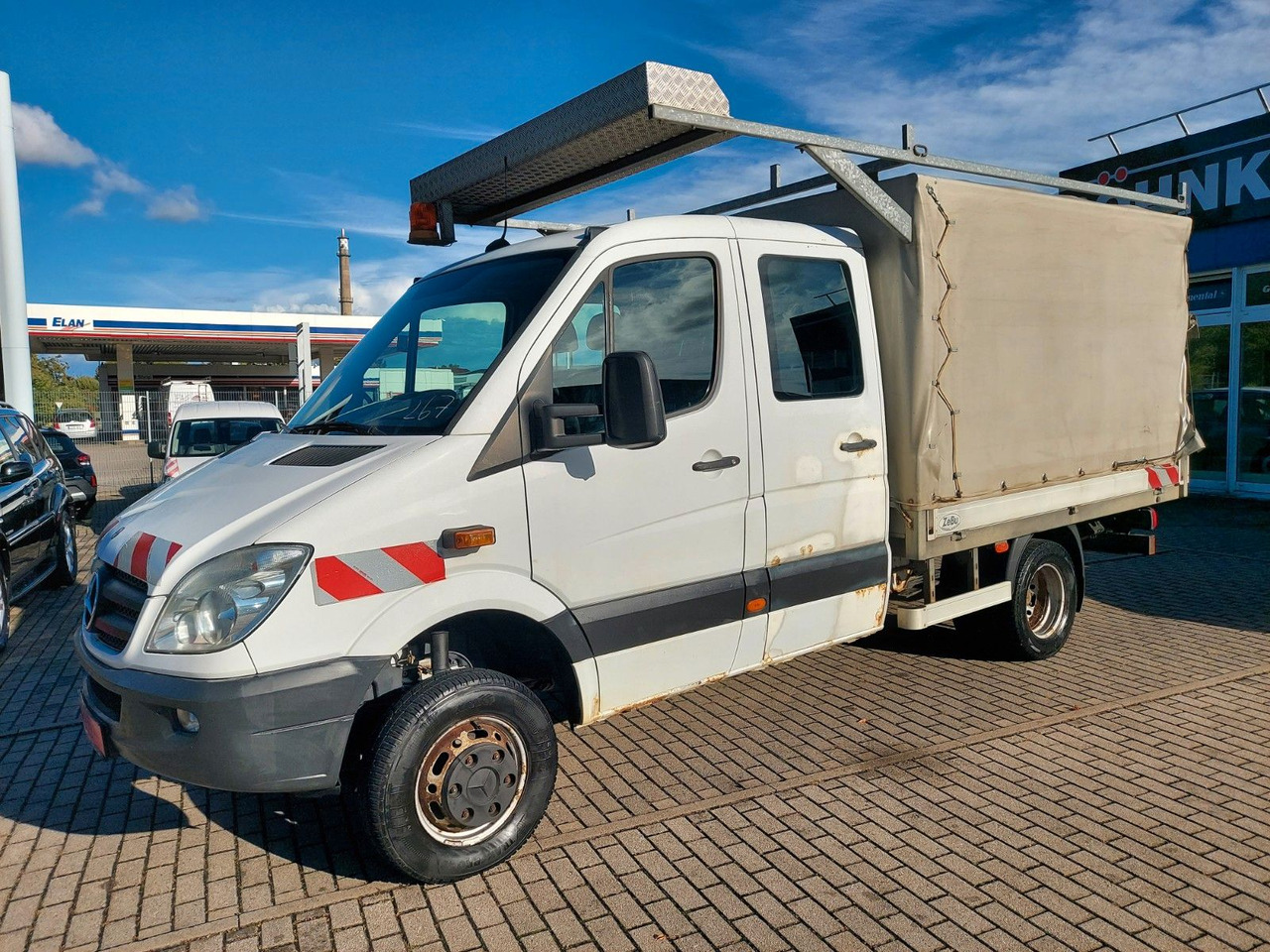 Mercedes-Benz Sprinter II Pritsche DoKa 516 4X4 Plane 6 Sitze - Planen Transporter, Transporter mit Doppelkabine: das Bild 3 Mercedes-Benz Sprinter II Pritsche DoKa 516 4X4 Plane 6 Sitze - Planen Transporter, Transporter mit Doppelkabine: das Bild 3