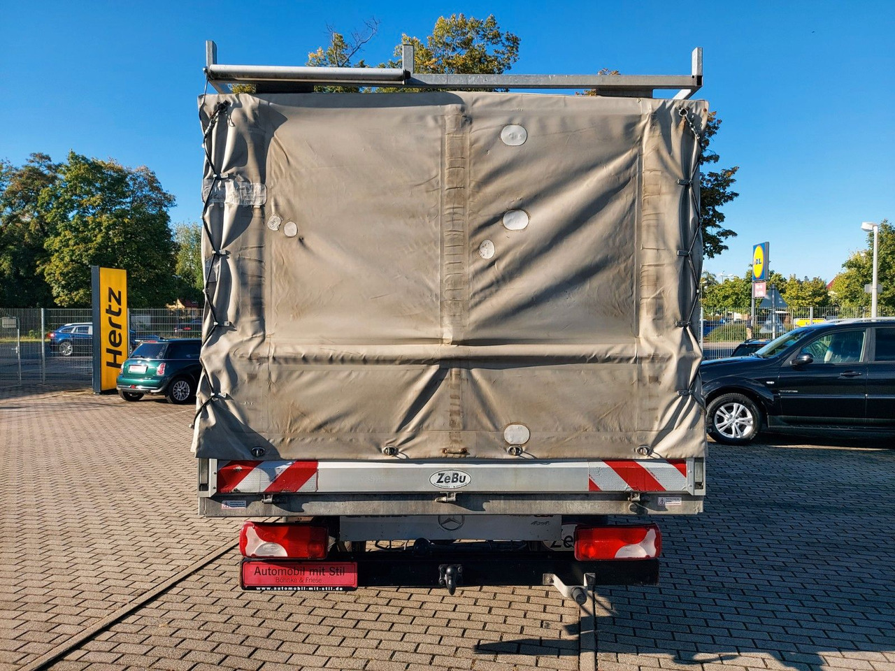 Mercedes-Benz Sprinter II Pritsche DoKa 516 4X4 Plane 6 Sitze - Planen Transporter, Transporter mit Doppelkabine: das Bild 5 Mercedes-Benz Sprinter II Pritsche DoKa 516 4X4 Plane 6 Sitze - Planen Transporter, Transporter mit Doppelkabine: das Bild 5
