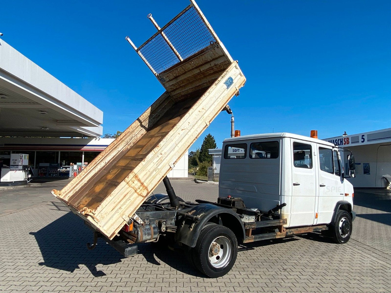 Mercedes-Benz VARIO 816D Doka 3 Seiten Kipper Meiller - Kipper Transporter, Transporter mit Doppelkabine: das Bild 4 Mercedes-Benz VARIO 816D Doka 3 Seiten Kipper Meiller - Kipper Transporter, Transporter mit Doppelkabine: das Bild 4