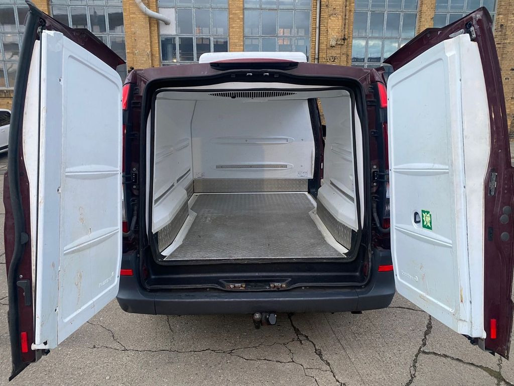 Mercedes-Benz Vito 116 CDI Lang KÜHLKASTENWAGEN KERSTNER XENON - Kühltransporter: das Bild 2 Mercedes-Benz Vito 116 CDI Lang KÜHLKASTENWAGEN KERSTNER XENON - Kühltransporter: das Bild 2