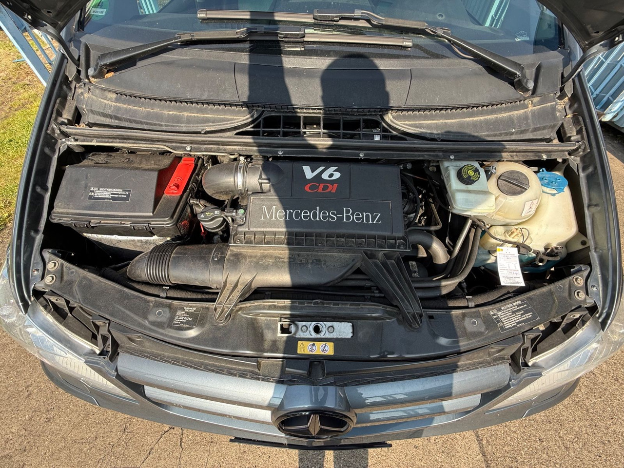 Mercedes-Benz Vito Mixto 122 CDI Extra lang V6 XENON NAVI AHK - Personentransporter: das Bild 2 Mercedes-Benz Vito Mixto 122 CDI Extra lang V6 XENON NAVI AHK - Personentransporter: das Bild 2