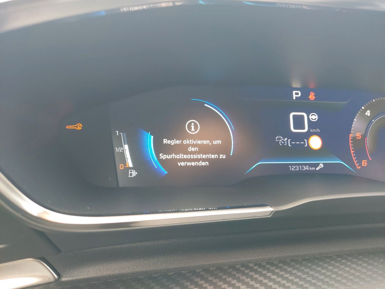 Limousine Peugeot 508 Allure Pack Autom. ACC Leder Spurassist: das Bild 16 Limousine Peugeot 508 Allure Pack Autom. ACC Leder Spurassist: das Bild 16