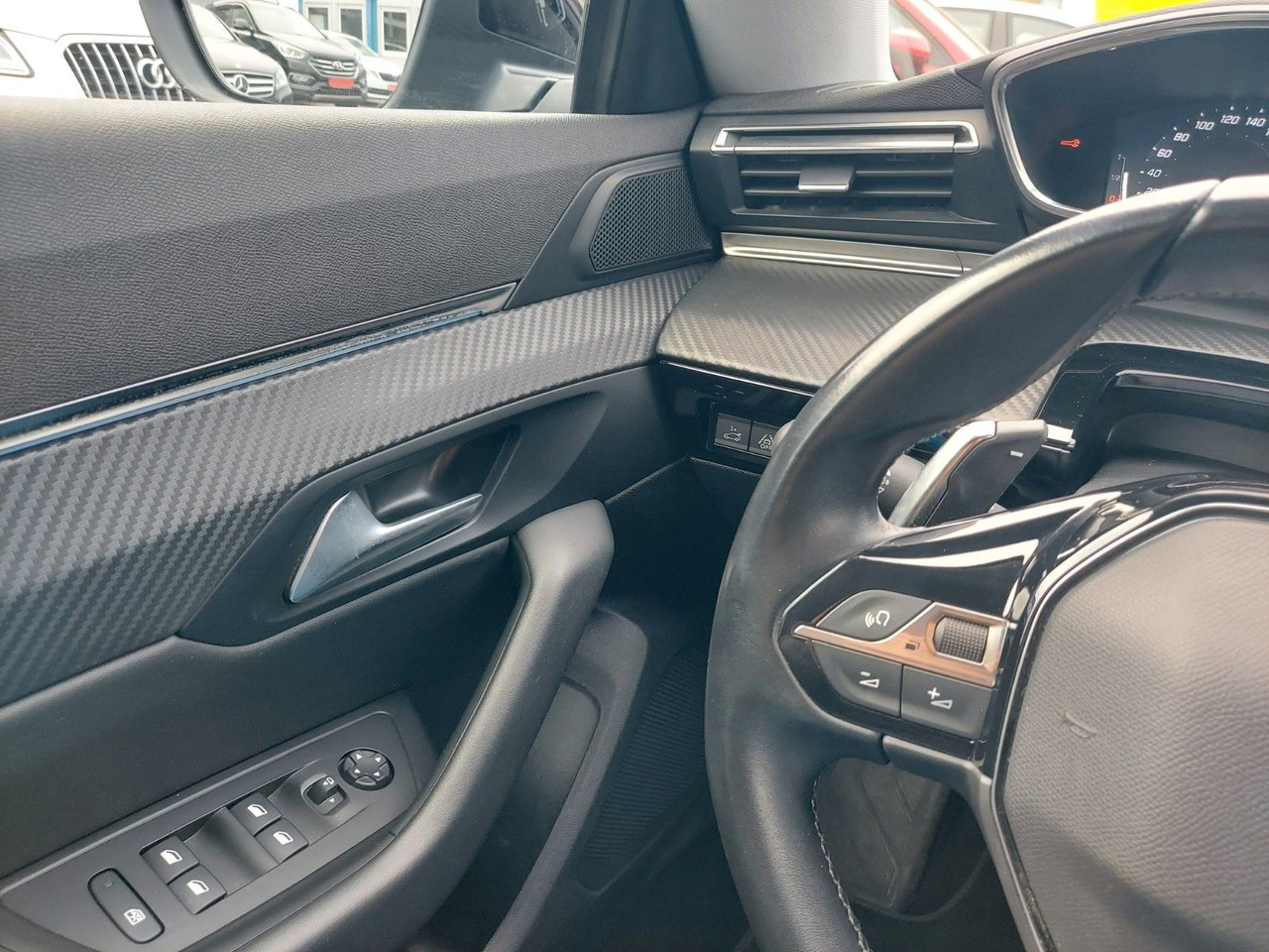 Limousine Peugeot 508 Allure Pack Autom. ACC Leder Spurassist: das Bild 15 Limousine Peugeot 508 Allure Pack Autom. ACC Leder Spurassist: das Bild 15