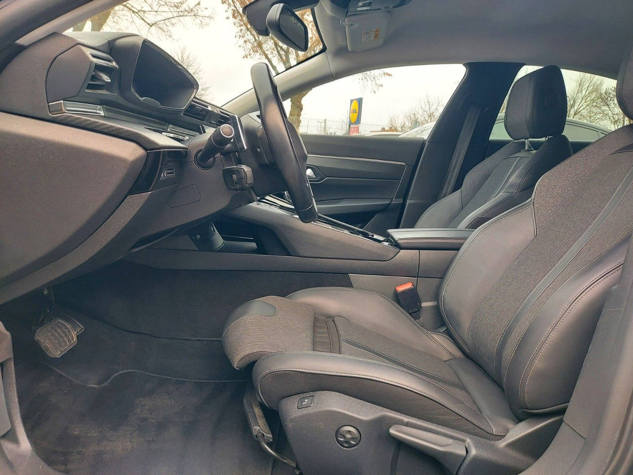 Limousine Peugeot 508 Allure Pack Autom. ACC Leder Spurassist: das Bild 11 Limousine Peugeot 508 Allure Pack Autom. ACC Leder Spurassist: das Bild 11