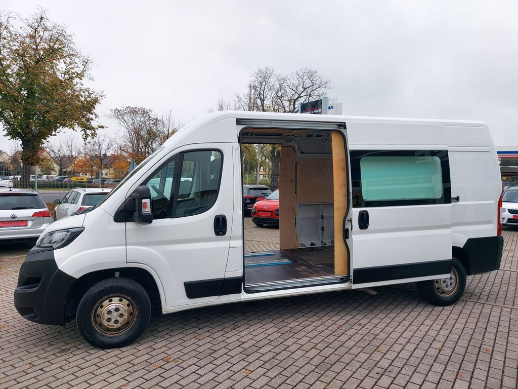 Peugeot Boxer Kasten Hoch L3H2 lang Klima 2x Schiebetür Peugeot Boxer Kasten Hoch L3H2 lang Klima 2x Schiebetür - Kleinbus, Personentransporter: das Bild 4 Peugeot Boxer Kasten Hoch L3H2 lang Klima 2x Schiebetür Peugeot Boxer Kasten Hoch L3H2 lang Klima 2x Schiebetür - Kleinbus, Personentransporter: das Bild 4
