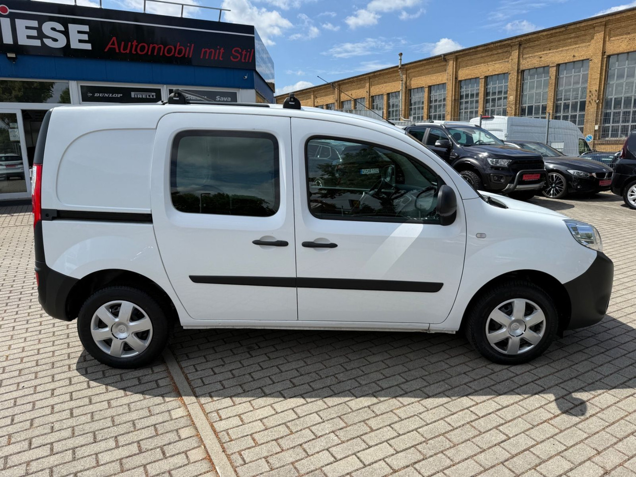 Renault Kangoo Rapid Extra Klima AHK DACHTRÄGER WORKER - PKW: das Bild 3 Renault Kangoo Rapid Extra Klima AHK DACHTRÄGER WORKER - PKW: das Bild 3