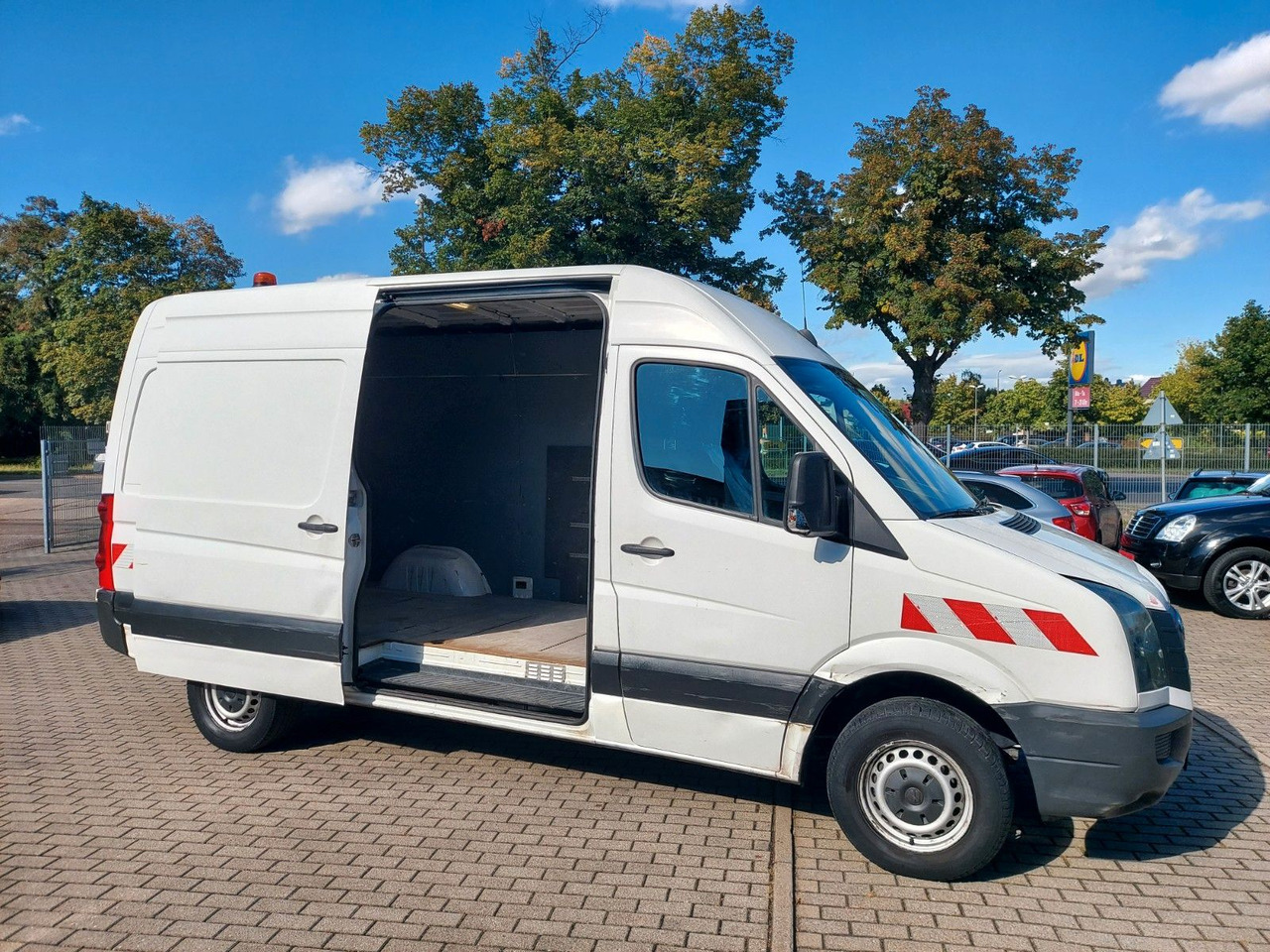 Volkswagen Crafter Kasten 35 mittel L2H2 Hochdach Klima - Kastenwagen: das Bild 1 Volkswagen Crafter Kasten 35 mittel L2H2 Hochdach Klima - Kastenwagen: das Bild 1