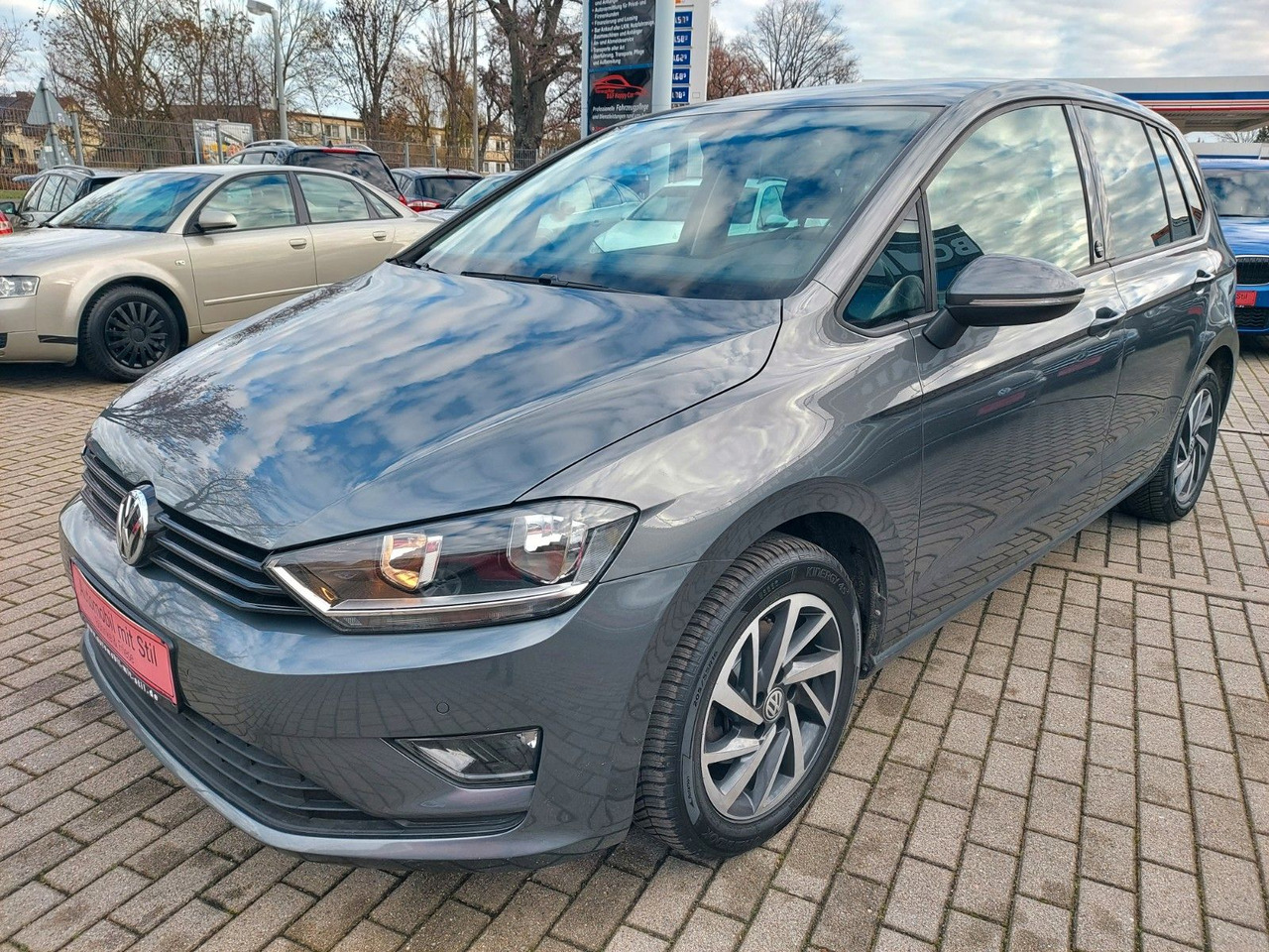 Volkswagen Golf Sportsvan VII Sound DSG ACC Radar Navi - Personentransporter: das Bild 4 Volkswagen Golf Sportsvan VII Sound DSG ACC Radar Navi - Personentransporter: das Bild 4