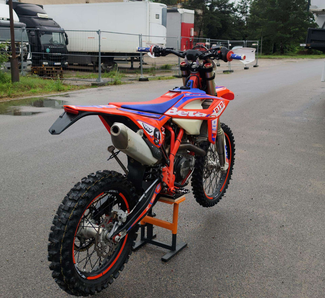 Beta RR 430cc - Motorrad: das Bild 4 Beta RR 430cc - Motorrad: das Bild 4