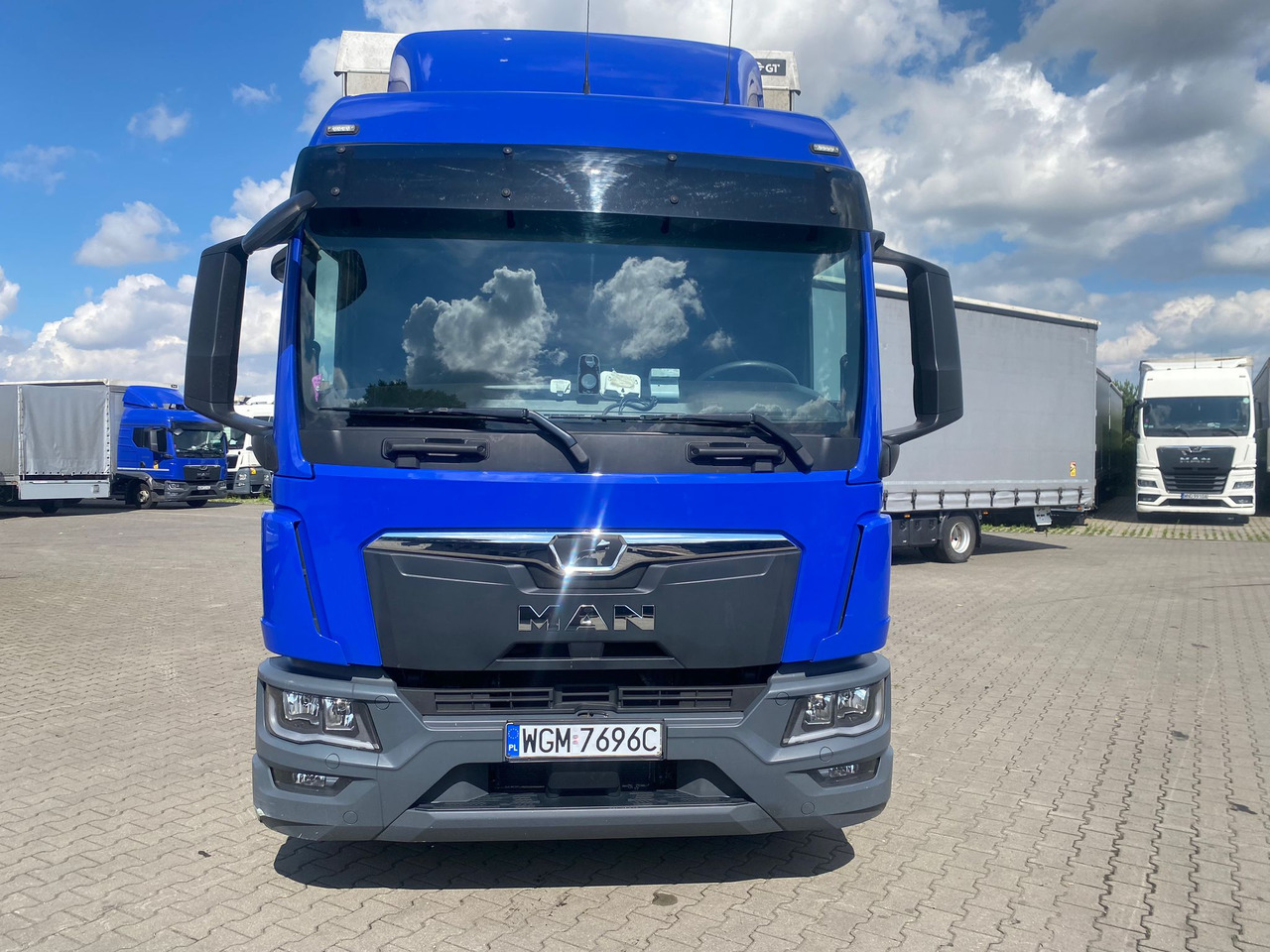 MAN Tgl - Plane LKW: das Bild 3 MAN Tgl - Plane LKW: das Bild 3