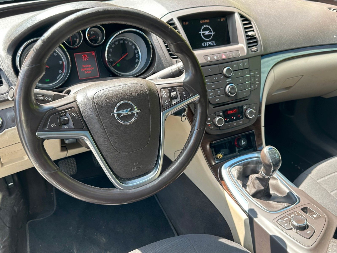 Opel Insignia Sports Tourer 2.0 CDTI eco 118 S/S - PKW: das Bild 4 Opel Insignia Sports Tourer 2.0 CDTI eco 118 S/S - PKW: das Bild 4