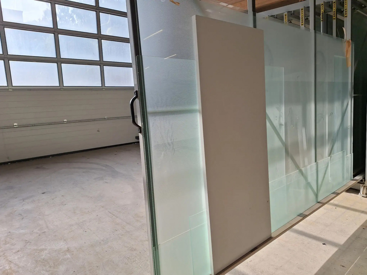 1 Stk. Glas - Werkzeug/ Gerät: das Bild 1 1 Stk. Glas - Werkzeug/ Gerät: das Bild 1