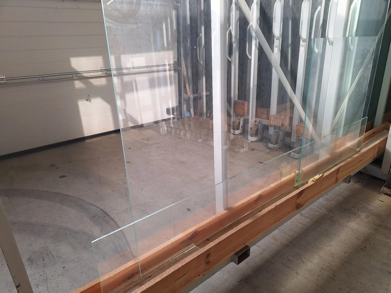 1 Stk. Glasscheibe - Werkzeug/ Gerät: das Bild 2 1 Stk. Glasscheibe - Werkzeug/ Gerät: das Bild 2