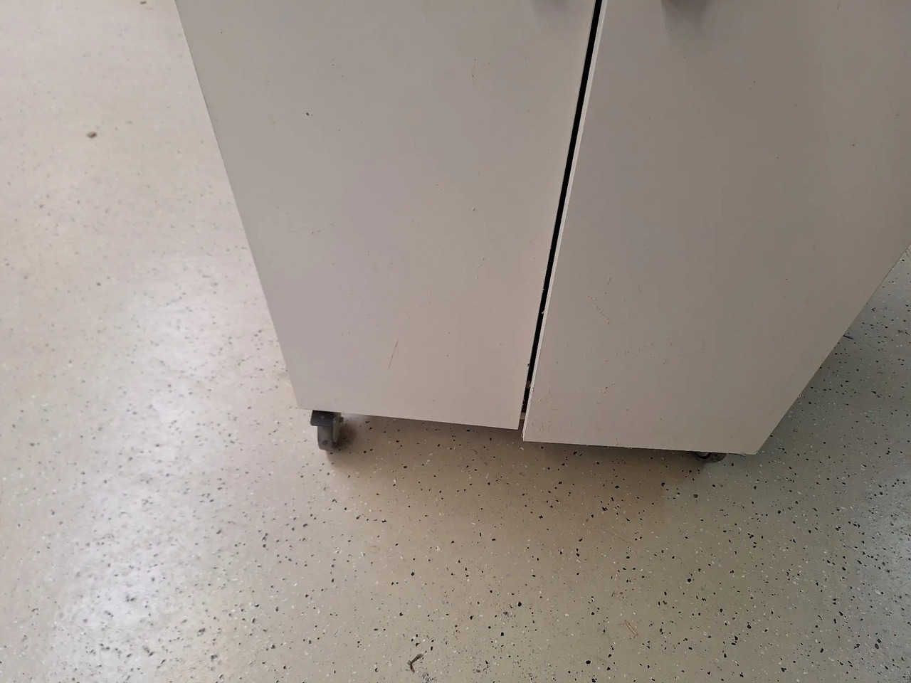 1 Stk. Möbelstück - Werkzeug/ Gerät: das Bild 3 1 Stk. Möbelstück - Werkzeug/ Gerät: das Bild 3