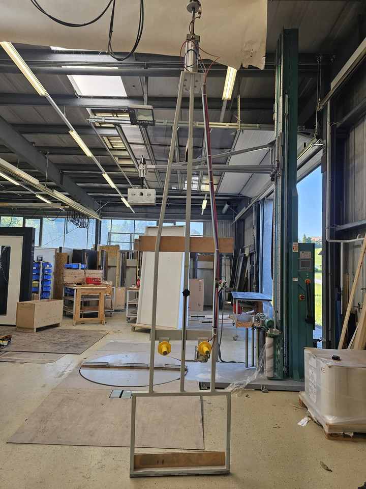 1 Stk. Türentransport Vorrichtung + Kran - Flurförderzeug: das Bild 2 1 Stk. Türentransport Vorrichtung + Kran - Flurförderzeug: das Bild 2