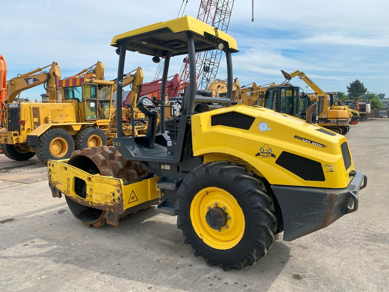 Bomag BW145PDH-5 NVT - Walzen: das Bild 1 Bomag BW145PDH-5 NVT - Walzen: das Bild 1