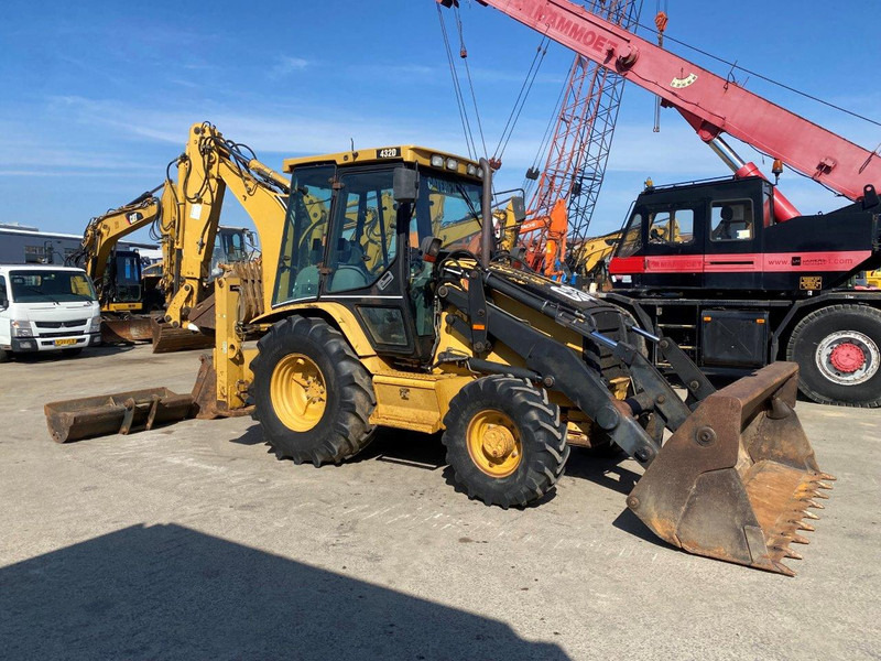 Caterpillar 432D NVT - Baggerlader: das Bild 1 Caterpillar 432D NVT - Baggerlader: das Bild 1