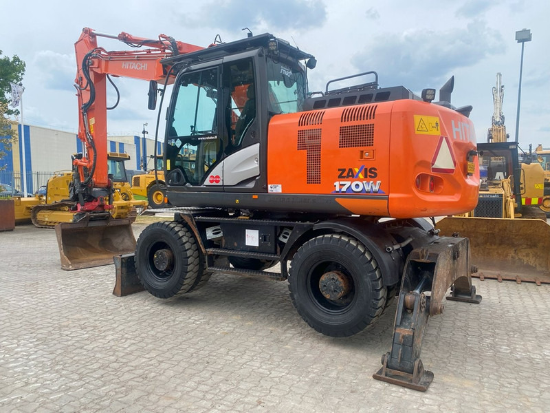 Hitachi ZX170W-6 NVT - Mobilbagger: das Bild 1 Hitachi ZX170W-6 NVT - Mobilbagger: das Bild 1
