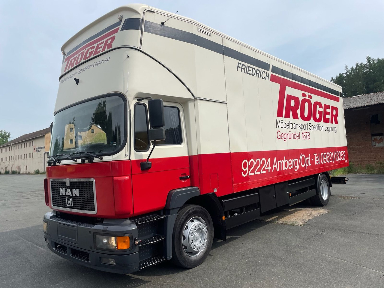 MAN 18.264 M40 Wohnmobil/4xBett/AC/Standheizung/EU2 - Koffer LKW: das Bild 3 MAN 18.264 M40 Wohnmobil/4xBett/AC/Standheizung/EU2 - Koffer LKW: das Bild 3