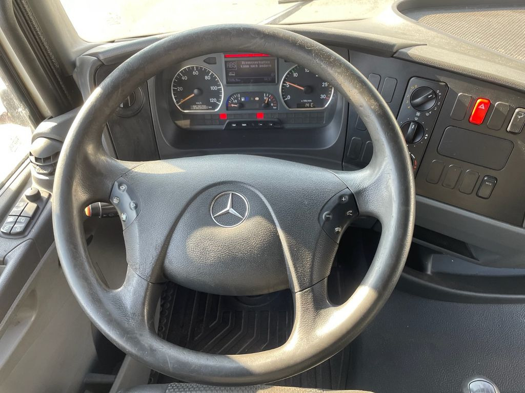 Mercedes-Benz Atego 818 4x2 Pritsche+Plane/LBW/BärCargoliftEU5  – Leasing Mercedes-Benz Atego 818 4x2 Pritsche+Plane/LBW/BärCargoliftEU5: das Bild 12