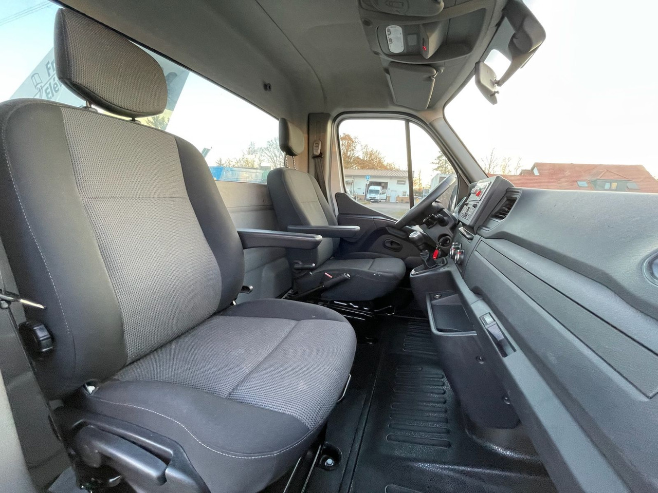 LKW mit Arbeitsbühne Renault Master VB Hubsteiger/FRANCE-ELEVATEUR/12m/288h: das Bild 16 LKW mit Arbeitsbühne Renault Master VB Hubsteiger/FRANCE-ELEVATEUR/12m/288h: das Bild 16