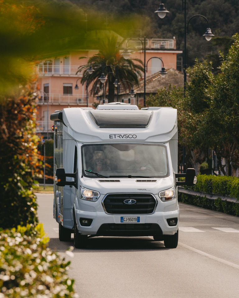 Etrusco T 7.3 QCF - Teilintegriertes Wohnmobil: das Bild 3 Etrusco T 7.3 QCF - Teilintegriertes Wohnmobil: das Bild 3