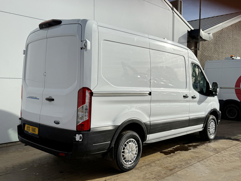 Ford E-Transit 390 75kWh 184PK 390 Elektrisch 75kWh 334km WLTP BEV Snelladen L2H2 Climate Control Tacho Carplay Camera Stoelverwarming Parkeersensoren voor achter Laadkabel - Kastenwagen, Elektro-Transporter: das Bild 3 Ford E-Transit 390 75kWh 184PK 390 Elektrisch 75kWh 334km WLTP BEV Snelladen L2H2 Climate Control Tacho Carplay Camera Stoelverwarming Parkeersensoren voor achter Laadkabel - Kastenwagen, Elektro-Transporter: das Bild 3