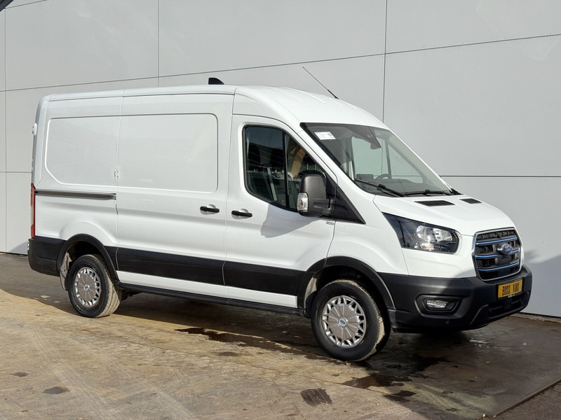 Ford E-Transit 390 75kWh 184PK 390 Elektrisch 75kWh 334km WLTP BEV Snelladen L2H2 Climate Control Tacho Carplay Camera Stoelverwarming Parkeersensoren voor achter Laadkabel - Kastenwagen, Elektro-Transporter: das Bild 4 Ford E-Transit 390 75kWh 184PK 390 Elektrisch 75kWh 334km WLTP BEV Snelladen L2H2 Climate Control Tacho Carplay Camera Stoelverwarming Parkeersensoren voor achter Laadkabel - Kastenwagen, Elektro-Transporter: das Bild 4