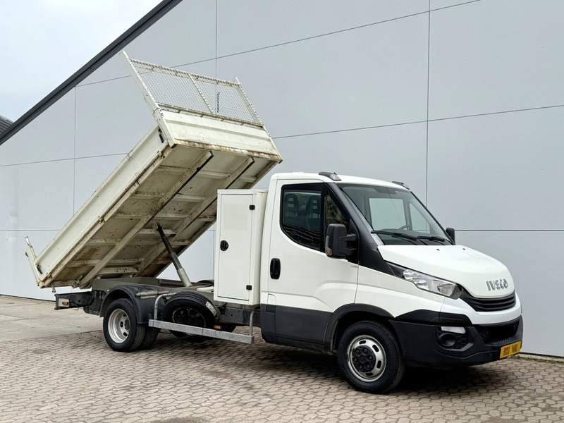 Iveco Daily 35C12 2.3 Kipper Dubbellucht 3.5t Trekhaak Airco Cruise Control Lucht geveerde stoel – Leasing Iveco Daily 35C12 2.3 Kipper Dubbellucht 3.5t Trekhaak Airco Cruise Control Lucht geveerde stoel: das Bild 6