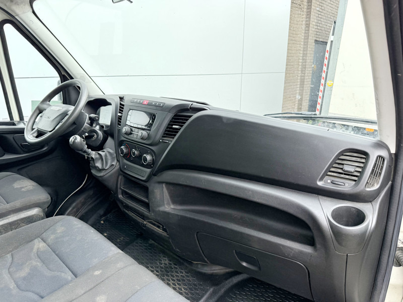 Iveco Daily 35C12 2.3 Kipper Dubbellucht 3.5t Trekhaak Airco Cruise Control Lucht geveerde stoel – Leasing Iveco Daily 35C12 2.3 Kipper Dubbellucht 3.5t Trekhaak Airco Cruise Control Lucht geveerde stoel: das Bild 10