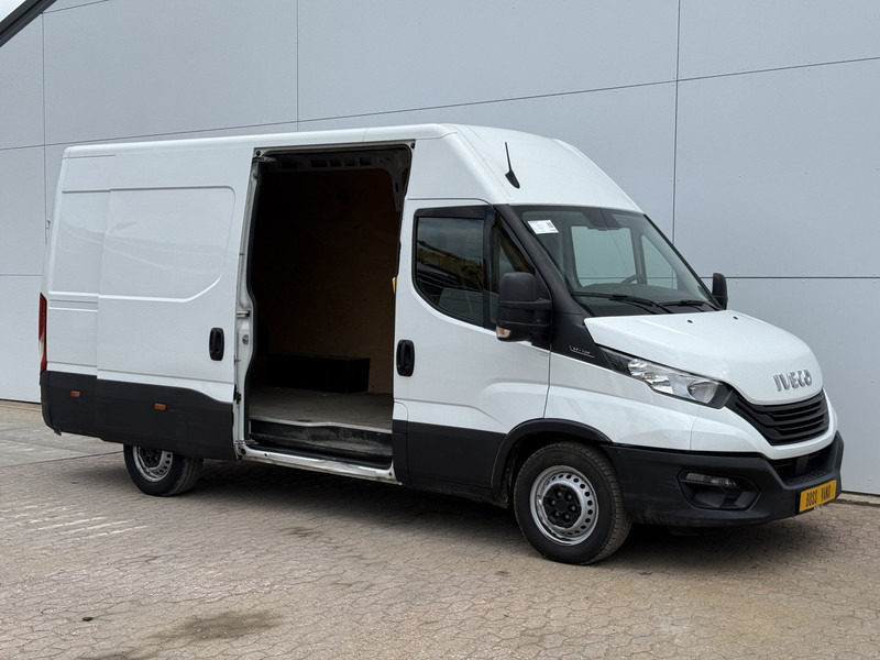 Iveco Daily 35S14 2.3 L2H2 Airco Cruise 3.5ton Trekgewicht Lucht geveerde stoel - Kleintransporter: das Bild 5 Iveco Daily 35S14 2.3 L2H2 Airco Cruise 3.5ton Trekgewicht Lucht geveerde stoel - Kleintransporter: das Bild 5