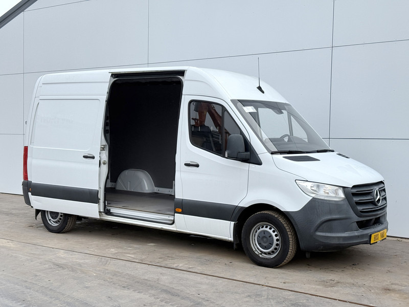 Mercedes-Benz Sprinter 214 2.2 CDI L2H2 Climate Control Cruise Control Trekhaak Carplay Camera - Kleintransporter: das Bild 5 Mercedes-Benz Sprinter 214 2.2 CDI L2H2 Climate Control Cruise Control Trekhaak Carplay Camera - Kleintransporter: das Bild 5
