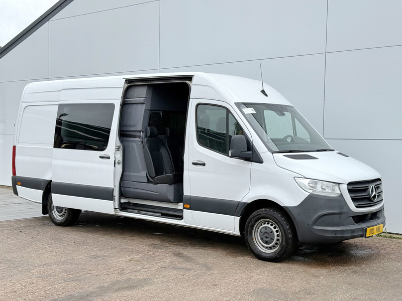 Mercedes-Benz Sprinter 319 1.9 CDI Automaat L3H2 Dubbele Cabine Mercedes ME MBUX Climate Control Camera Navigatie Trekhaak DOKA DC - Kastenwagen, Transporter mit Doppelkabine: das Bild 5 Mercedes-Benz Sprinter 319 1.9 CDI Automaat L3H2 Dubbele Cabine Mercedes ME MBUX Climate Control Camera Navigatie Trekhaak DOKA DC - Kastenwagen, Transporter mit Doppelkabine: das Bild 5
