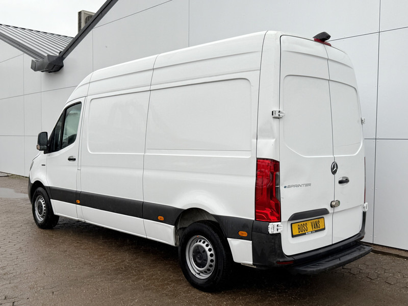 Mercedes-Benz eSprinter 312 ALL-IN PRIJS L2H2 55kWh 168km WLTP 80kw Snelladen Climate Control Camera Stoelverwarming Laadkabel - Kastenwagen, Elektro-Transporter: das Bild 2 Mercedes-Benz eSprinter 312 ALL-IN PRIJS L2H2 55kWh 168km WLTP 80kw Snelladen Climate Control Camera Stoelverwarming Laadkabel - Kastenwagen, Elektro-Transporter: das Bild 2