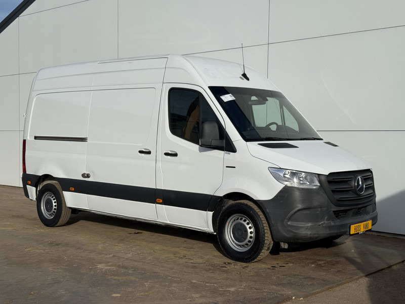 Mercedes-Benz eSprinter 312 ALL-IN PRIJS L2H2 55kWh 168km WLTP 80kw Snelladen Climate Control Camera Stoelverwarming - Kastenwagen, Elektro-Transporter: das Bild 4 Mercedes-Benz eSprinter 312 ALL-IN PRIJS L2H2 55kWh 168km WLTP 80kw Snelladen Climate Control Camera Stoelverwarming - Kastenwagen, Elektro-Transporter: das Bild 4