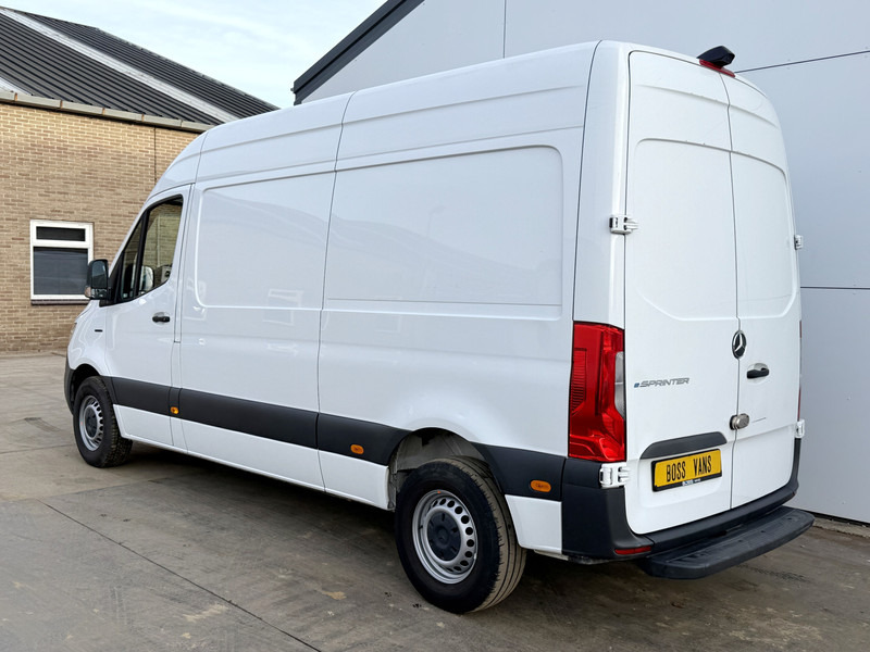 Mercedes-Benz eSprinter 312 ALL-IN PRIJS L2H2 55kWh 168km WLTP 80kw Snelladen Climate Control Stoelverwarming - Kastenwagen, Elektro-Transporter: das Bild 2 Mercedes-Benz eSprinter 312 ALL-IN PRIJS L2H2 55kWh 168km WLTP 80kw Snelladen Climate Control Stoelverwarming - Kastenwagen, Elektro-Transporter: das Bild 2