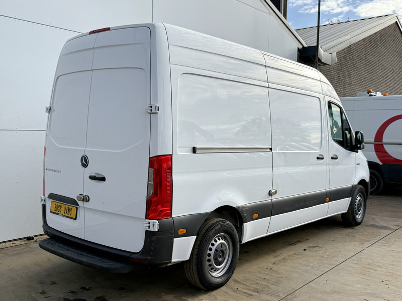 Mercedes-Benz eSprinter 312 ALL-IN PRIJS L2H2 55kWh 168km WLTP 80kw Snelladen Climate Control Stoelverwarming - Kastenwagen, Elektro-Transporter: das Bild 3 Mercedes-Benz eSprinter 312 ALL-IN PRIJS L2H2 55kWh 168km WLTP 80kw Snelladen Climate Control Stoelverwarming - Kastenwagen, Elektro-Transporter: das Bild 3