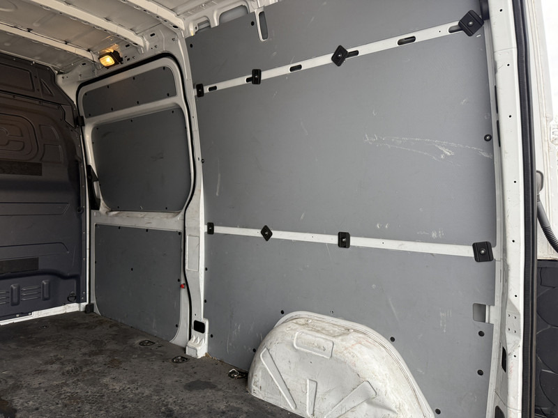 Mercedes-Benz eSprinter eSprinter 312 L2H2 100% Elektrisch 55kWh 168km WLTP 80kw Snelladen Climate Control Camera Stoelverwarming Laadkabel – Leasing Mercedes-Benz eSprinter eSprinter 312 L2H2 100% Elektrisch 55kWh 168km WLTP 80kw Snelladen Climate Control Camera Stoelverwarming Laadkabel: das Bild 16 Mercedes-Benz eSprinter eSprinter 312 L2H2 100% Elektrisch 55kWh 168km WLTP 80kw Snelladen Climate Control Camera Stoelverwarming Laadkabel – Leasing Mercedes-Benz eSprinter eSprinter 312 L2H2 100% Elektrisch 55kWh 168km WLTP 80kw Snelladen Climate Control Camera Stoelverwarming Laadkabel: das Bild 16