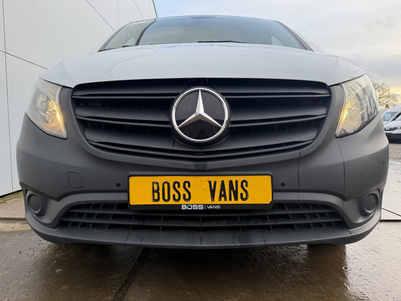 Kleintransporter, Elektro-Transporter Mercedes-Benz eVito 112 Elektrisch 66kWh 280km WLTP Snelladen Climate Control Camera Parkeersensoren voor achter Stoelverwarming: das Bild 17 Kleintransporter, Elektro-Transporter Mercedes-Benz eVito 112 Elektrisch 66kWh 280km WLTP Snelladen Climate Control Camera Parkeersensoren voor achter Stoelverwarming: das Bild 17