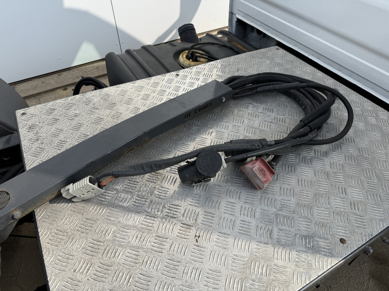 Sattelzugmaschine Iveco Daily 40C16 Automaat 8.796 kg GCW BE-Trekker BE-Combi Airco Cruise Control: das Bild 12