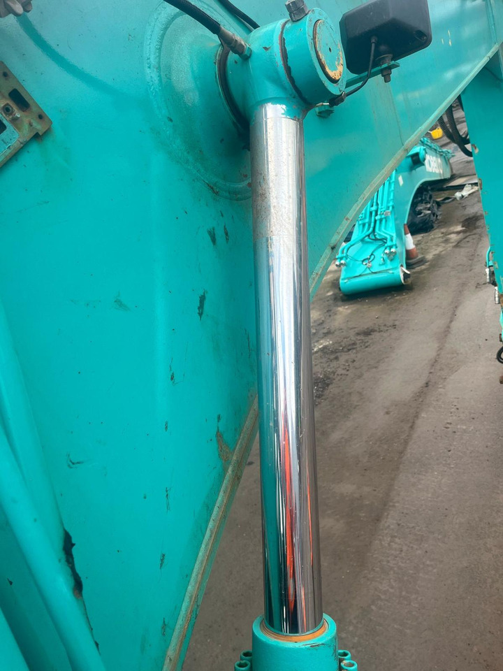 Kettenbagger Kobelco SK230SRLC-5E: das Bild 10 Kettenbagger Kobelco SK230SRLC-5E: das Bild 10