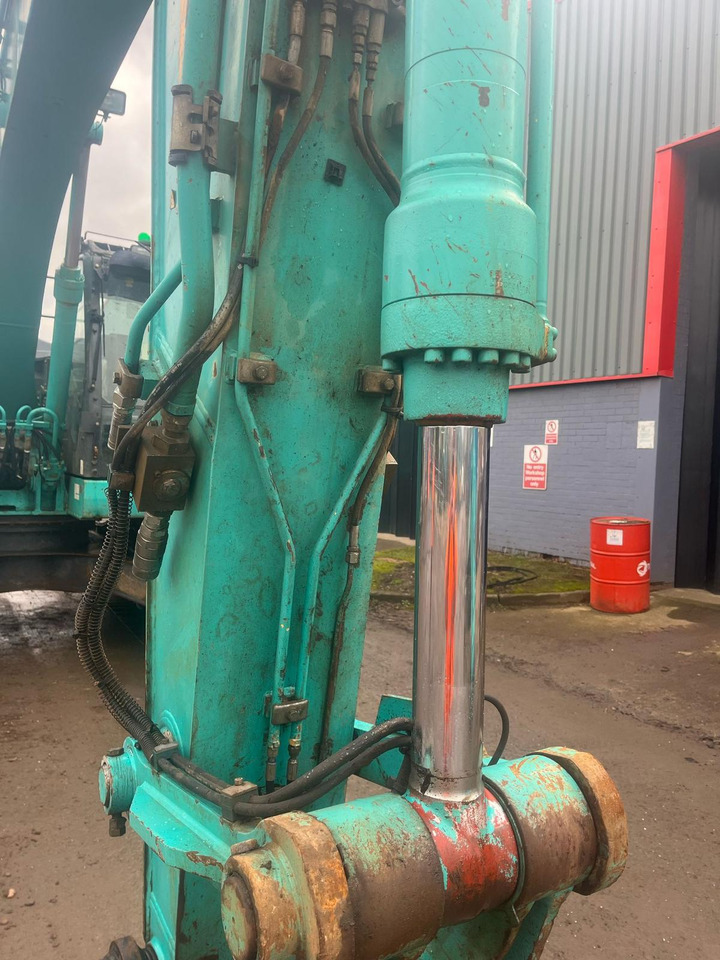 Kettenbagger Kobelco SK230SRLC-5E: das Bild 9 Kettenbagger Kobelco SK230SRLC-5E: das Bild 9