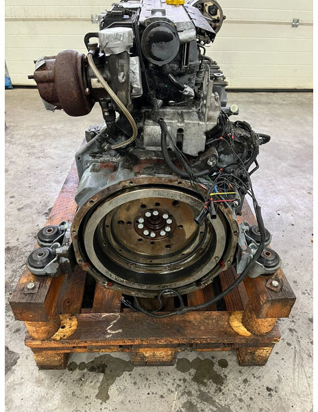 Deutz bf4m1013ec for Sennebogen 821 - Motor: das Bild 4 Deutz bf4m1013ec for Sennebogen 821 - Motor: das Bild 4