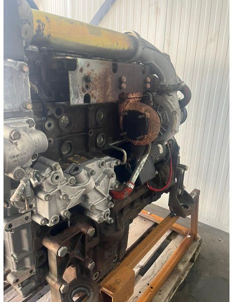 Liebherr A904 Li/A904C Li/R904/R904C - Motor: das Bild 4 Liebherr A904 Li/A904C Li/R904/R904C - Motor: das Bild 4