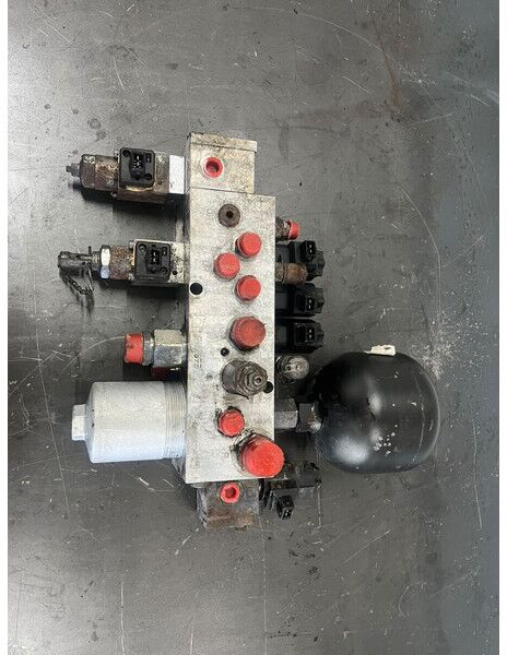 Liebherr A944C Li / A934C Li / R944C Li / R954C - Hydraulik: das Bild 1 Liebherr A944C Li / A934C Li / R944C Li / R954C - Hydraulik: das Bild 1