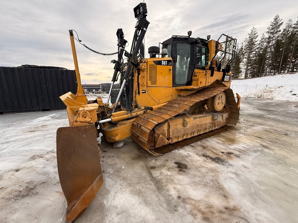 CAT D 6 T LGP - Bulldozer: das Bild 1 CAT D 6 T LGP - Bulldozer: das Bild 1